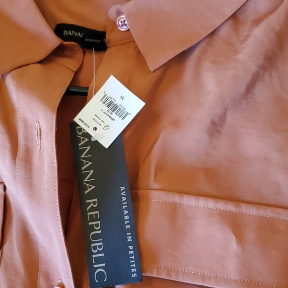 Banana Republic Belted blouse - Picture 2 of 4